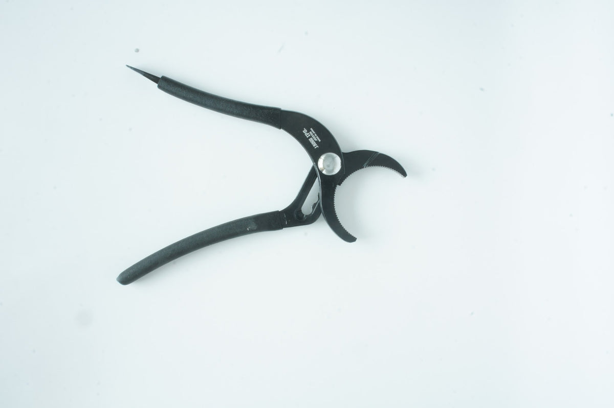9" Pipe Pliers