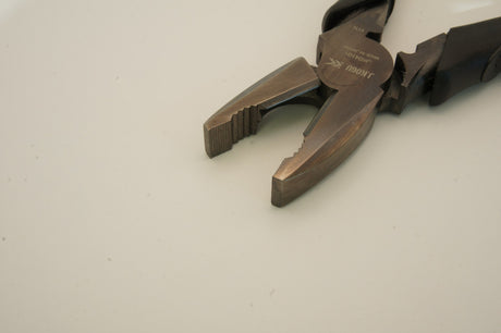 9" High Leverage Lineman's Pliers With Crimping